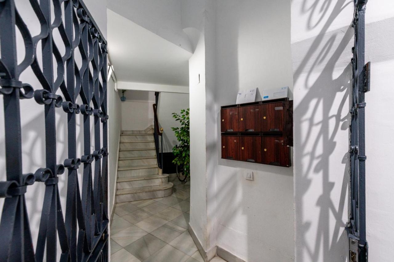 Aoa Conde De Ibarra Apartment Sevilla Exterior foto